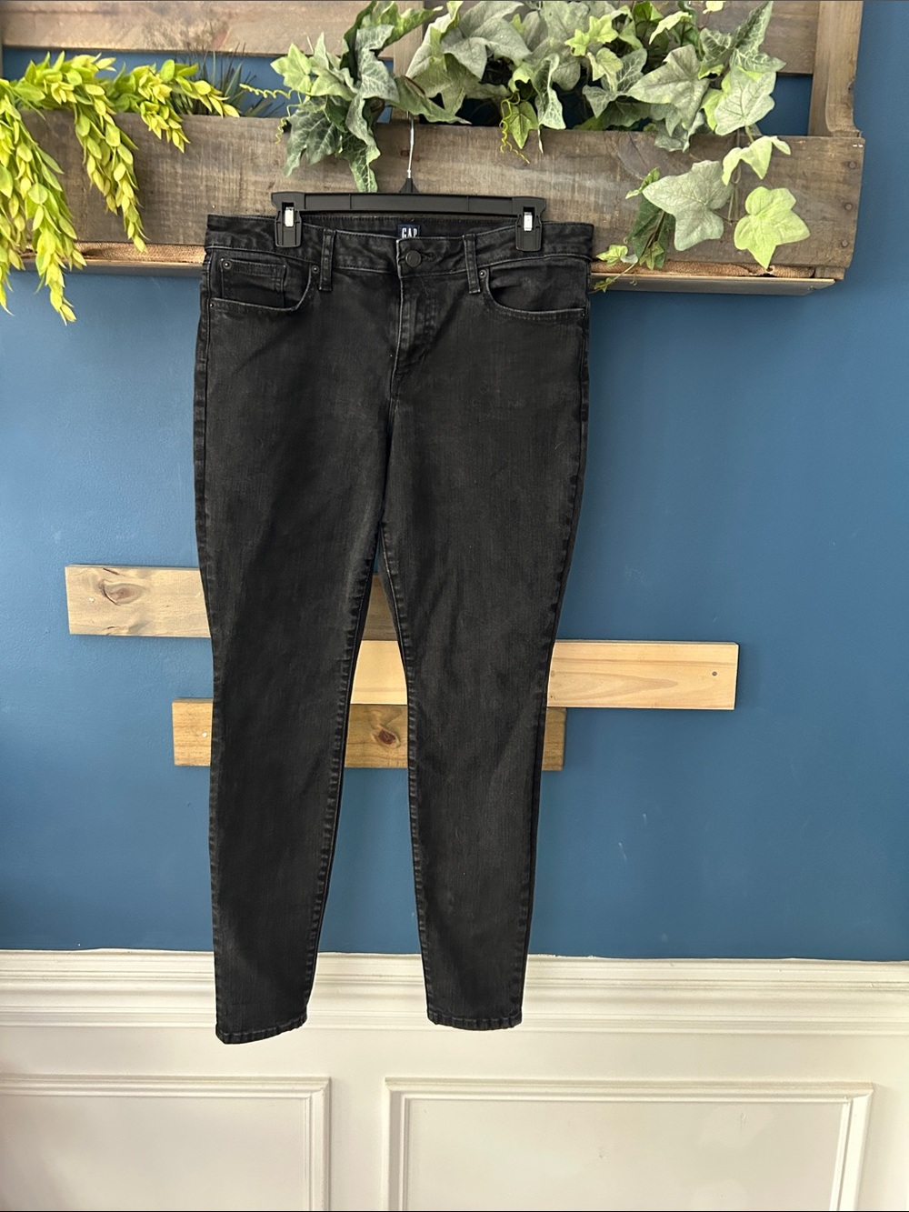 GAP Women's Black Legging Jeans 32R